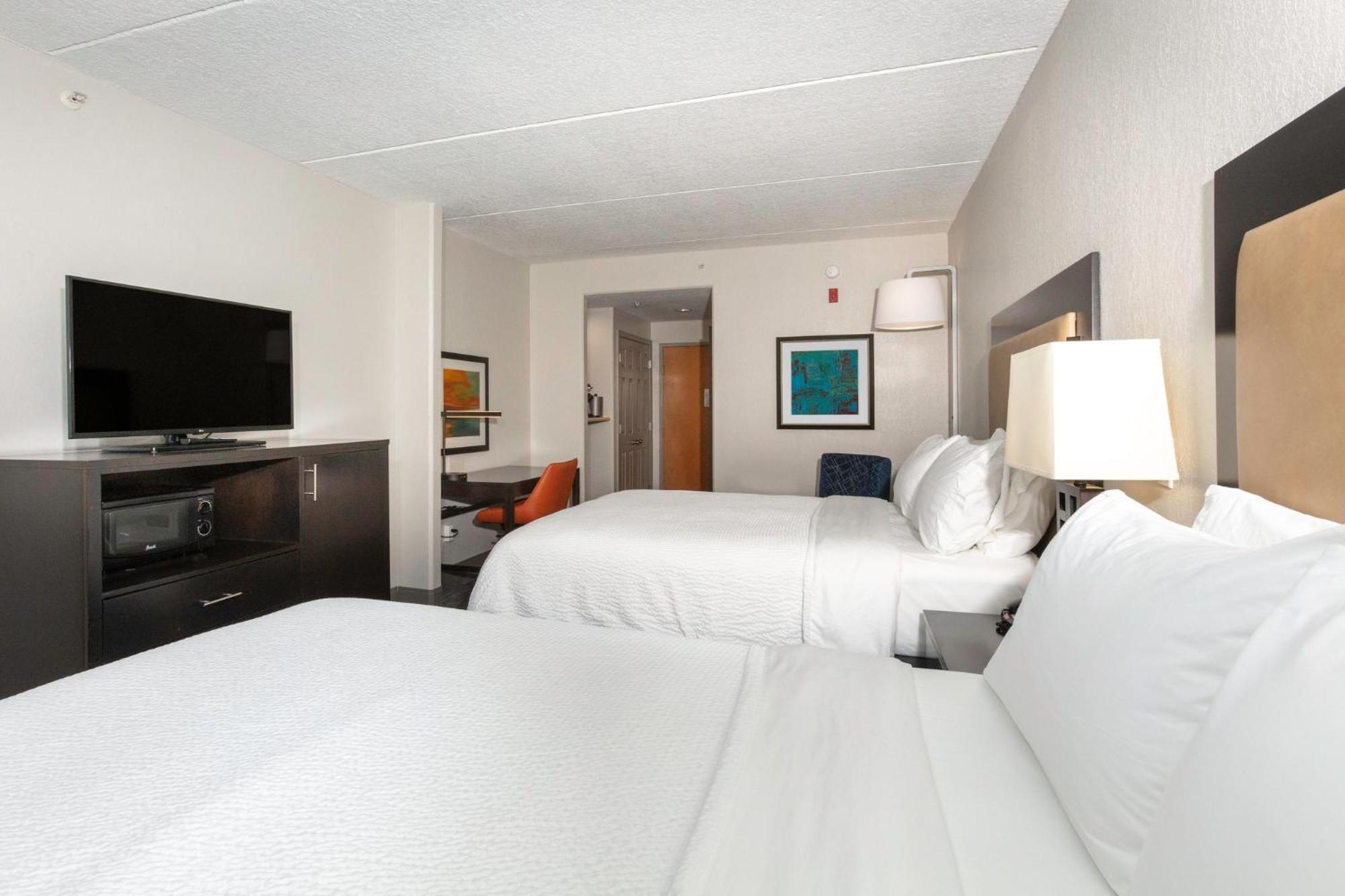 Holiday Inn Express Hotel & Suites Jacksonville Airport By Ihg Bagian luar foto