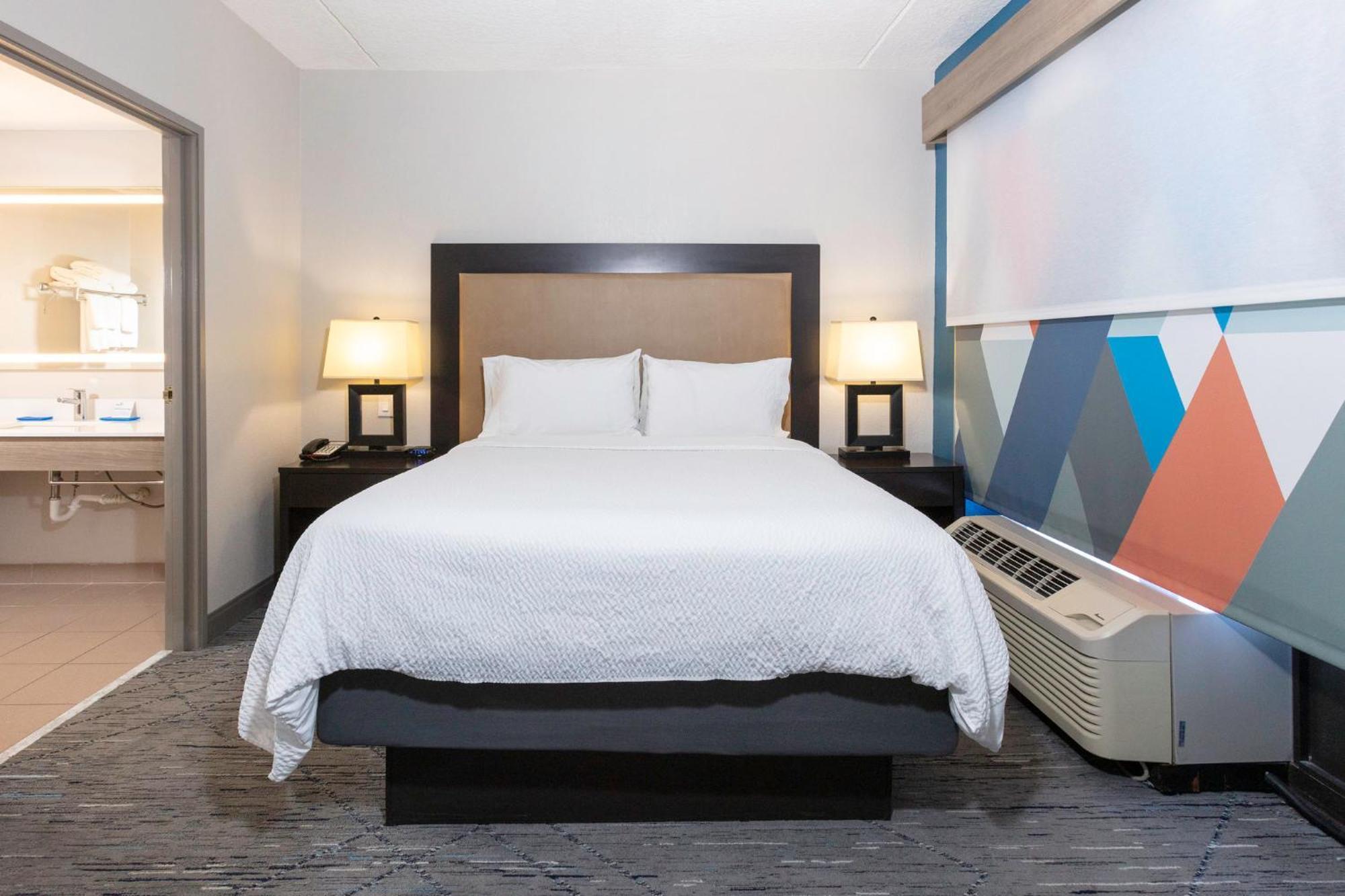 Holiday Inn Express Hotel & Suites Jacksonville Airport By Ihg Bagian luar foto