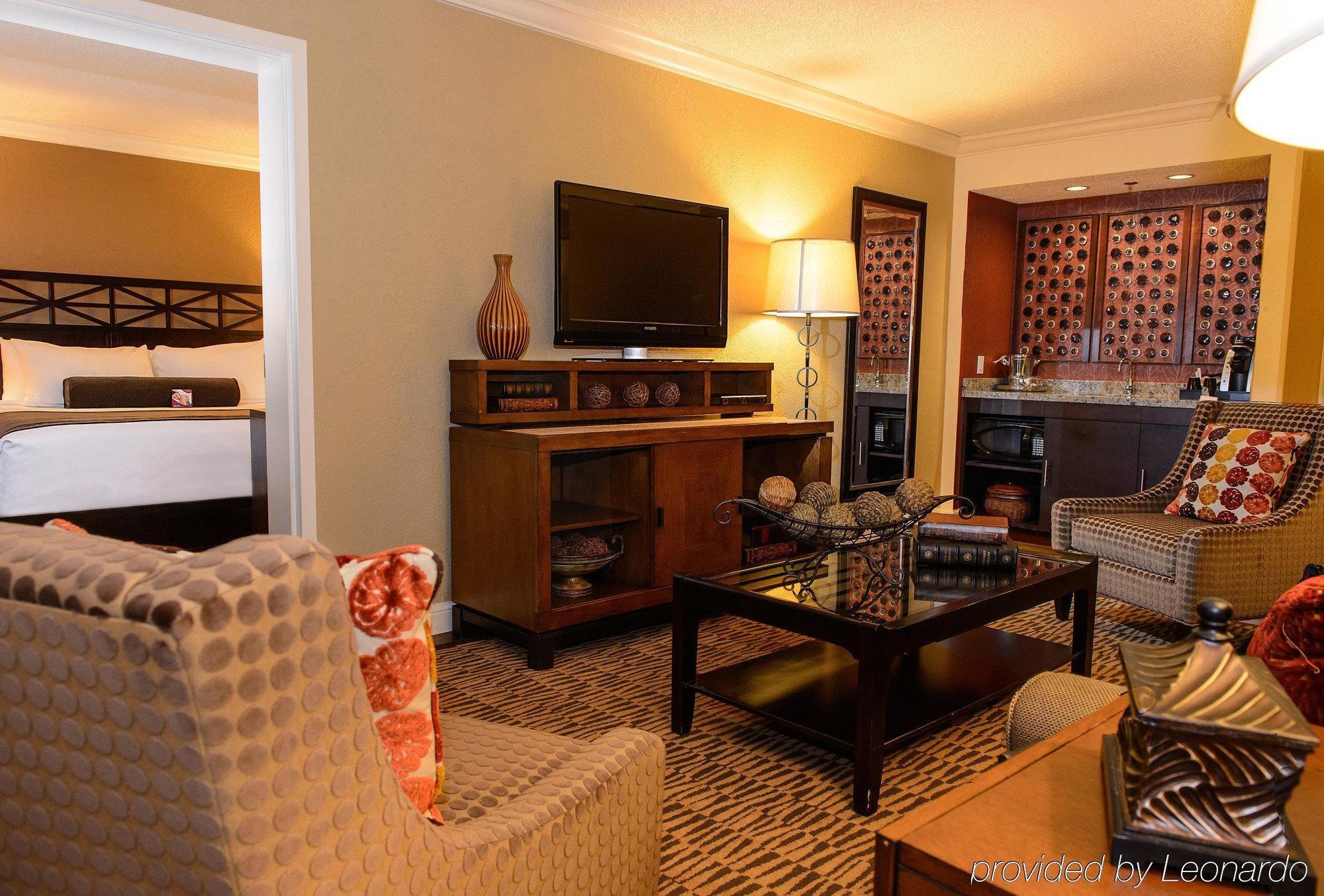 Holiday Inn Express Hotel & Suites Jacksonville Airport By Ihg Bagian luar foto